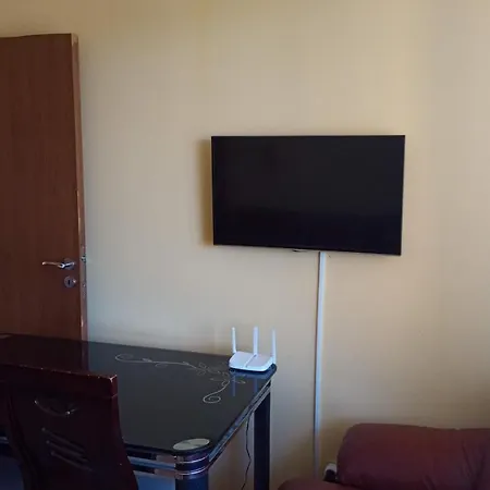 2 Bed Black Sea